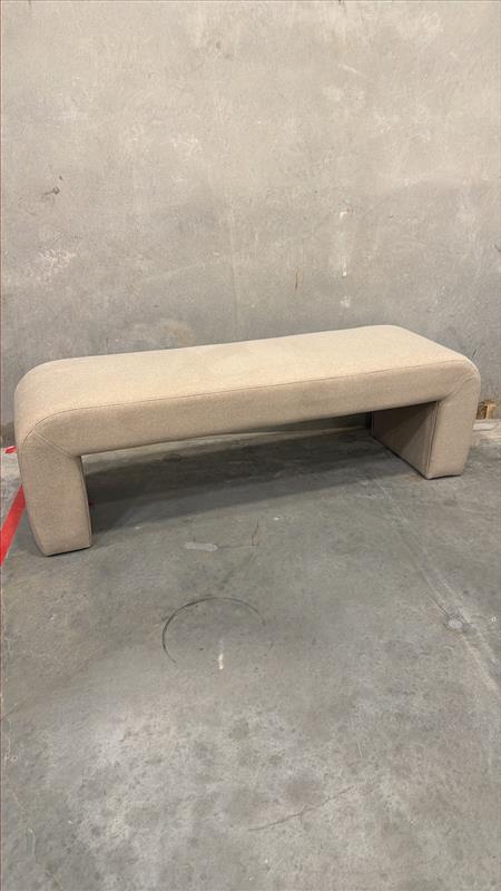 Ginger Bench - Velvet Sandstorm